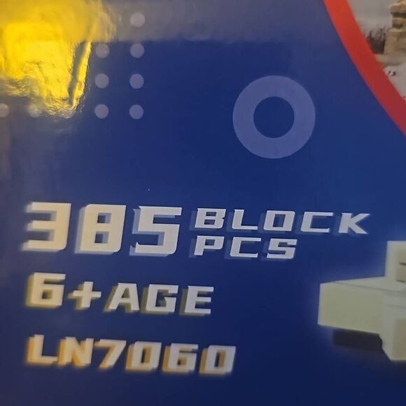 Statue of Liberty  brick building kit 385 pieces - Picture 3 of 5